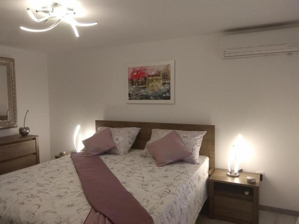 Apartments Lemar - With Parking Μπολ Εξωτερικό φωτογραφία